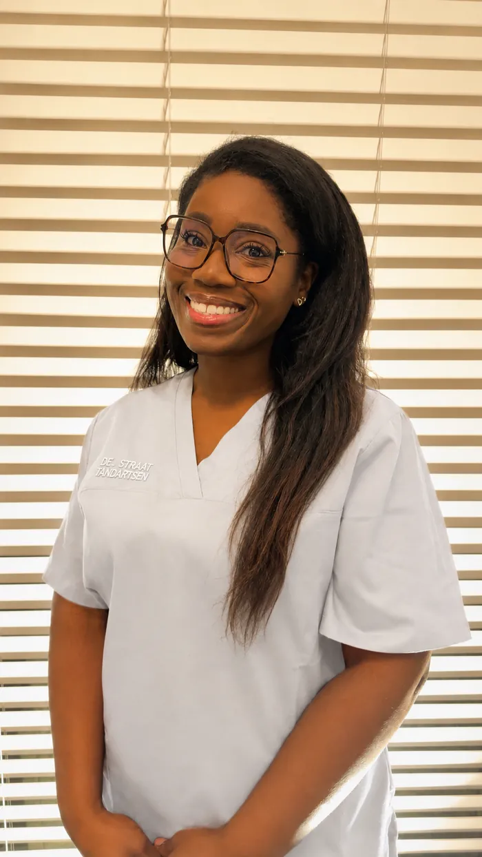 Dr. Mandy Mphaphuli